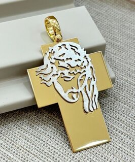 CROCI E PENDENTI RELIGIOSI