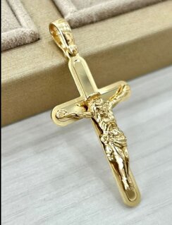 CROCI E PENDENTI RELIGIOSI